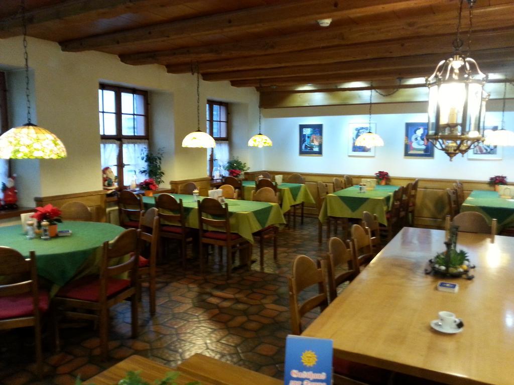 Gasthaus Zur Sonne Aesch  Eksteriør billede
