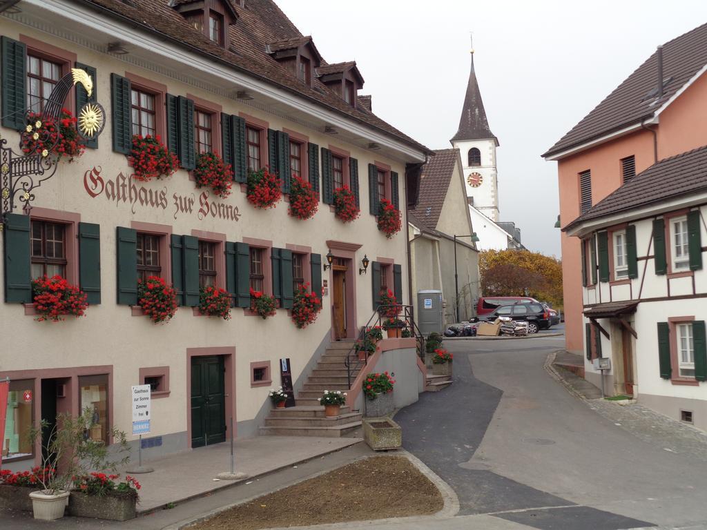 Gasthaus Zur Sonne Aesch  Eksteriør billede