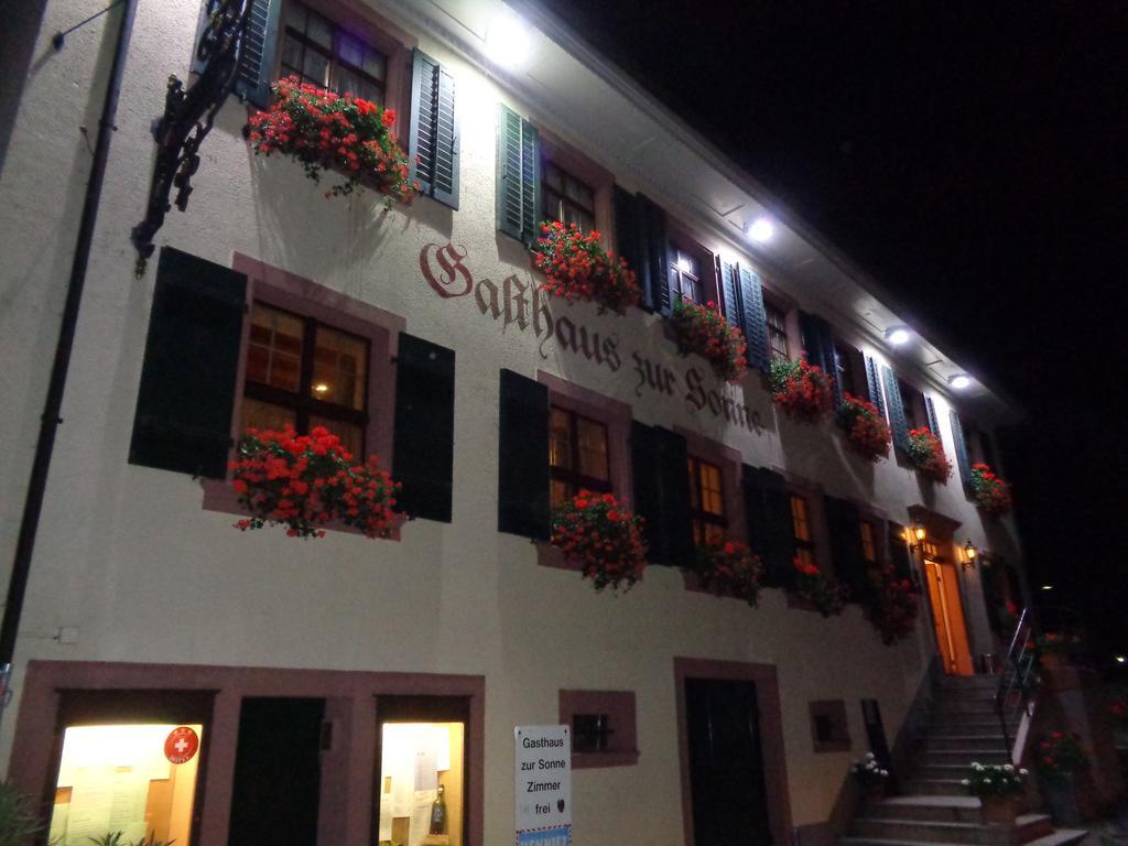 Gasthaus Zur Sonne Aesch  Eksteriør billede
